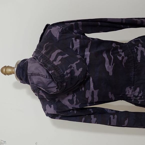Aritzia Tatula Camo Trooper Utility Jacket Size XXS - Picture 5 of 8